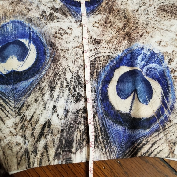 Top - Picture 2 of 3